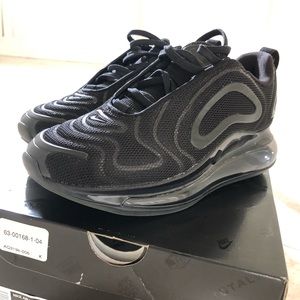 Nike AIR MAX 720 (GS) READ!